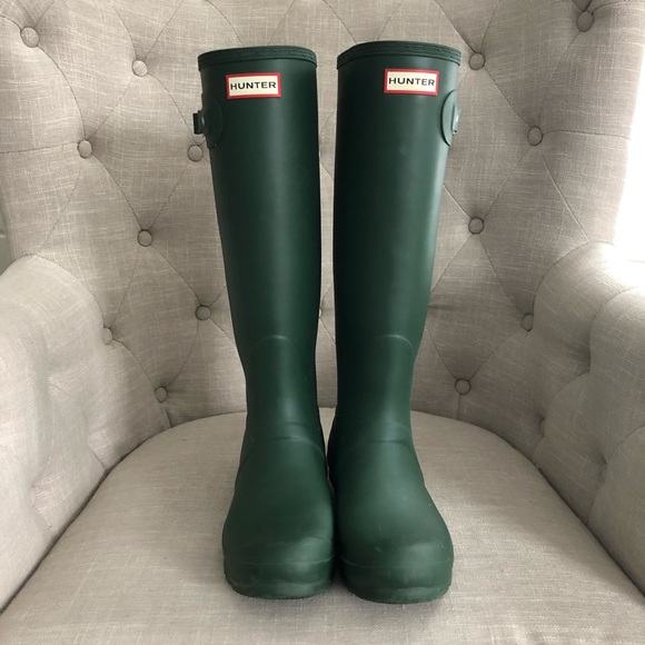 Hunter green women’s boot. EUC. 9 - Picture 1 of 6